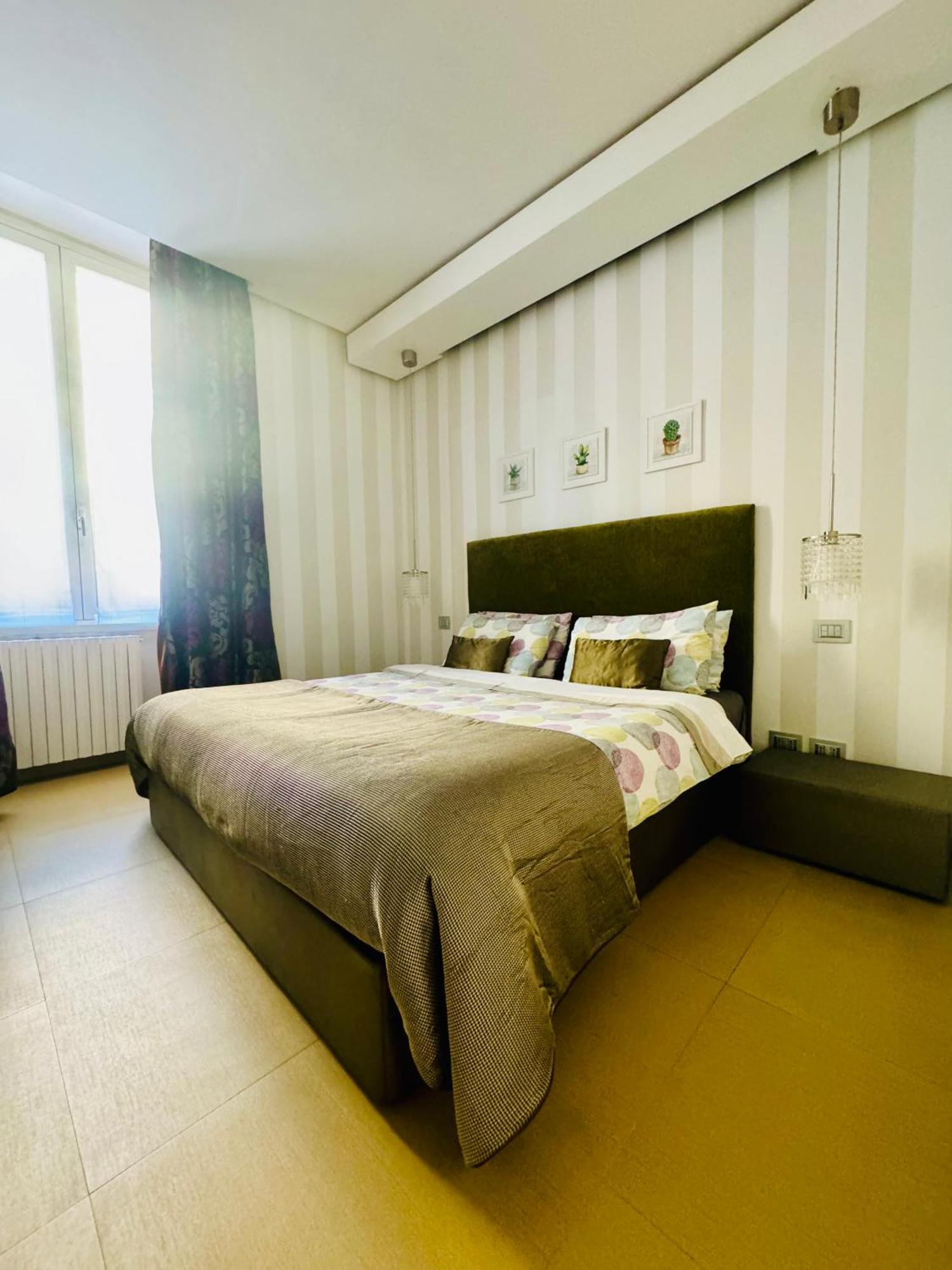 Interno 5 B&B โรม ภายนอก รูปภาพ