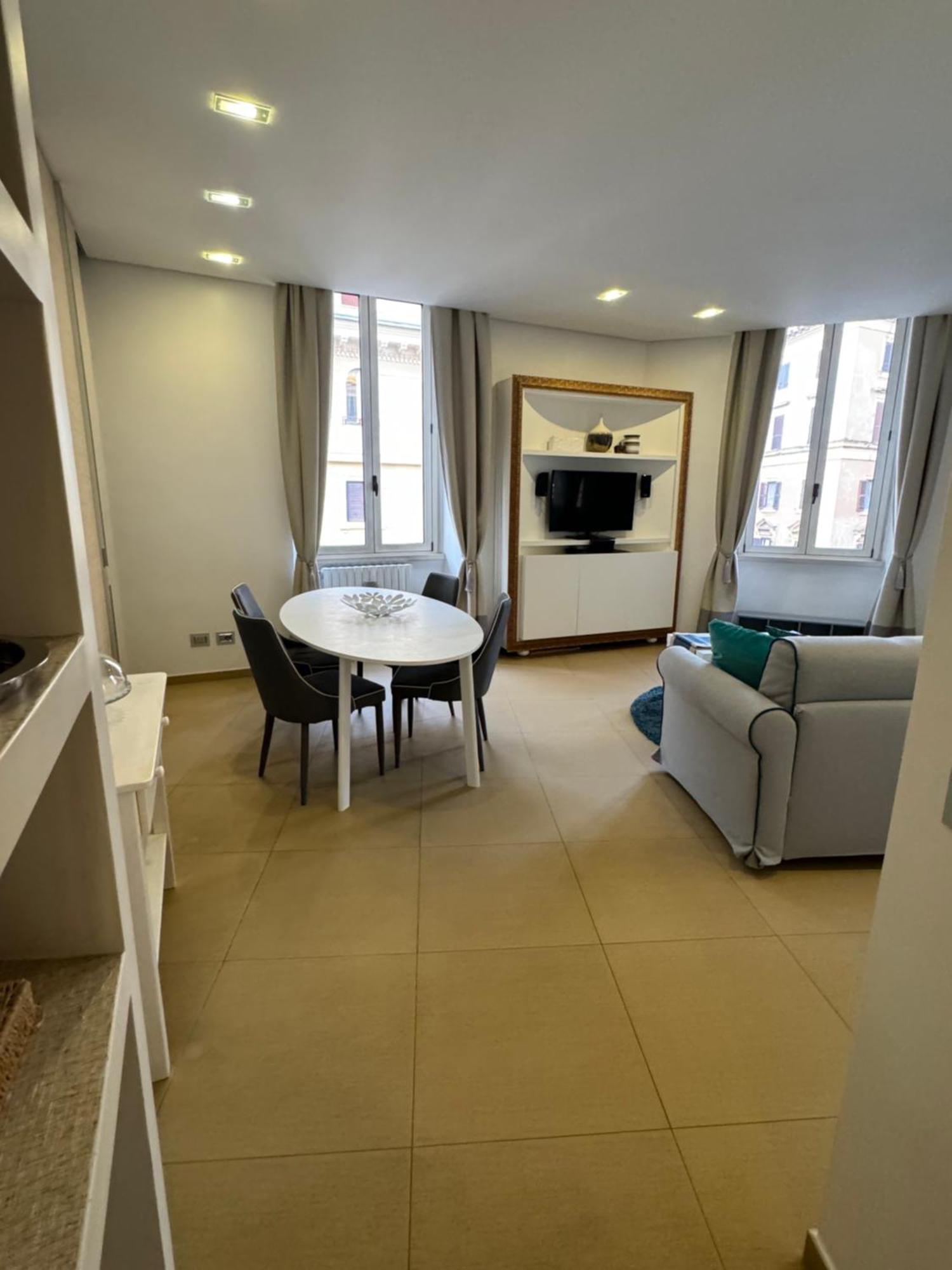 Interno 5 B&B โรม ภายนอก รูปภาพ